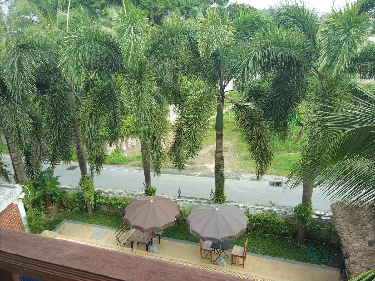Baan Chayna Hotel Bang Tao Plajı Dış mekan fotoğraf