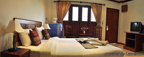 Baan Chayna Hotel Bang Tao Plajı Dış mekan fotoğraf