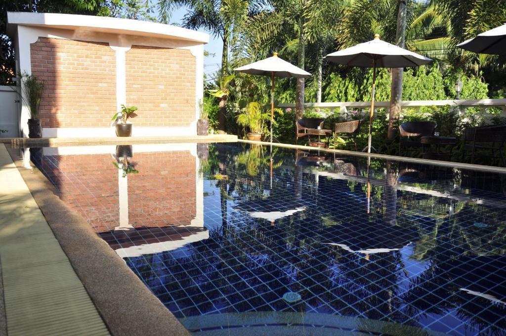 Baan Chayna Hotel Bang Tao Plajı Dış mekan fotoğraf