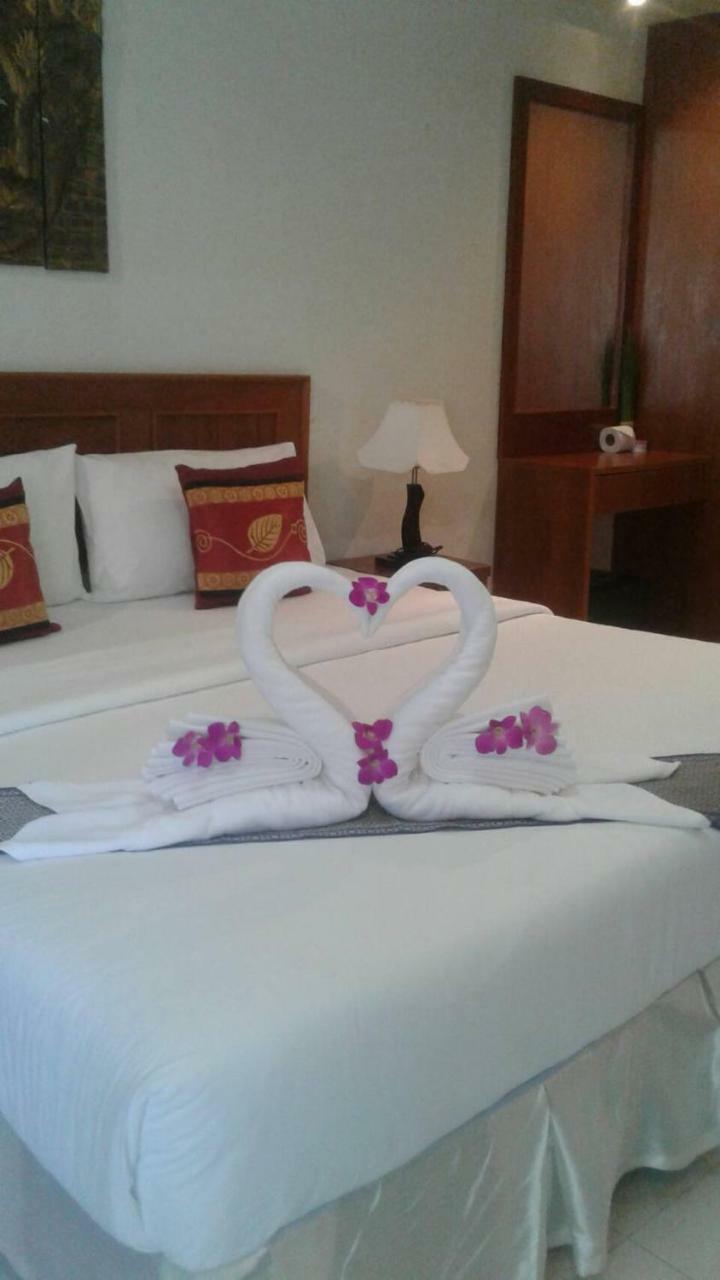 Baan Chayna Hotel Bang Tao Plajı Dış mekan fotoğraf