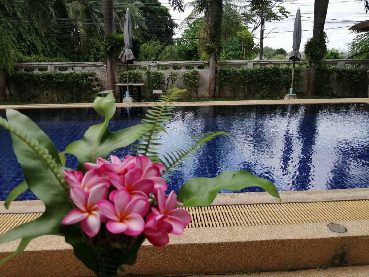 Baan Chayna Hotel Bang Tao Plajı Dış mekan fotoğraf